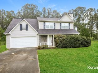 3710 Cobblestone Dr, Loganville, GA 30052
