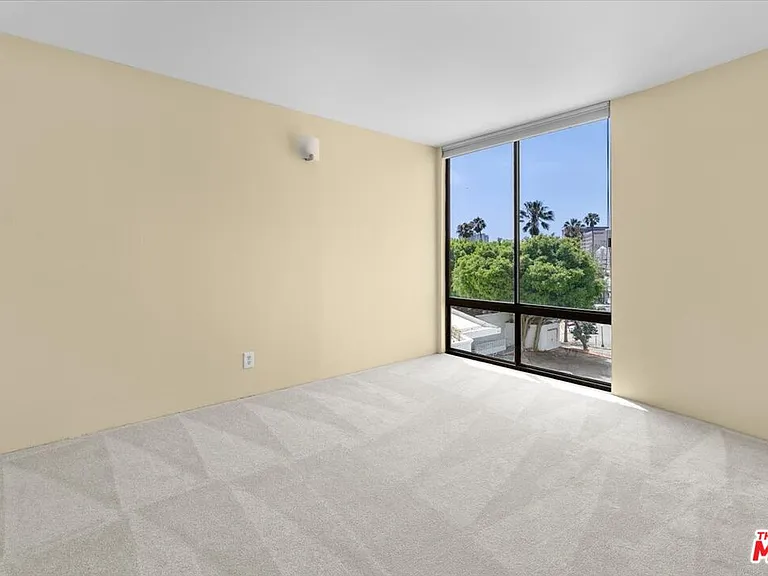 4265 Marina City Dr #101 — Photo 18