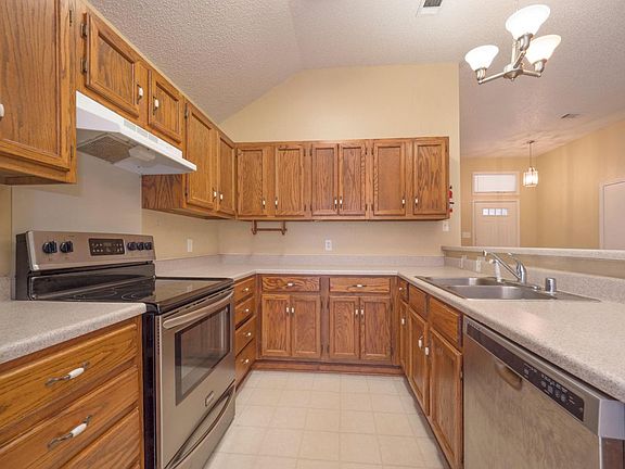 4th image of 112 Burnley Dr