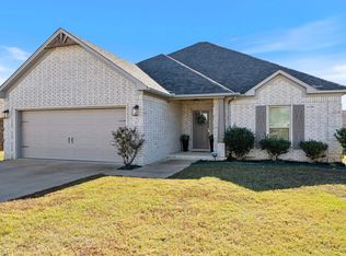 8 Lapis Cv, Greenbrier, AR 72058