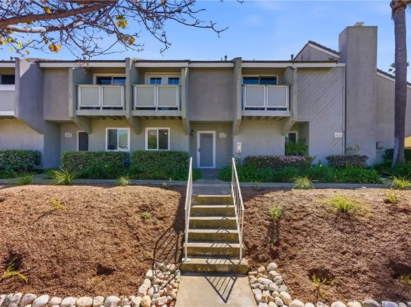 8276 Constantine Dr, Huntington Beach, CA 92646