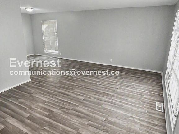 4th image of 2380 Grassland Dr
