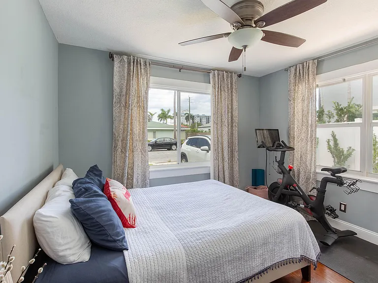 210 Malverne Rd — Photo 33