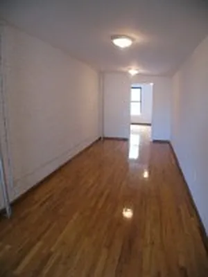 Rented by DSA Realty | media 33