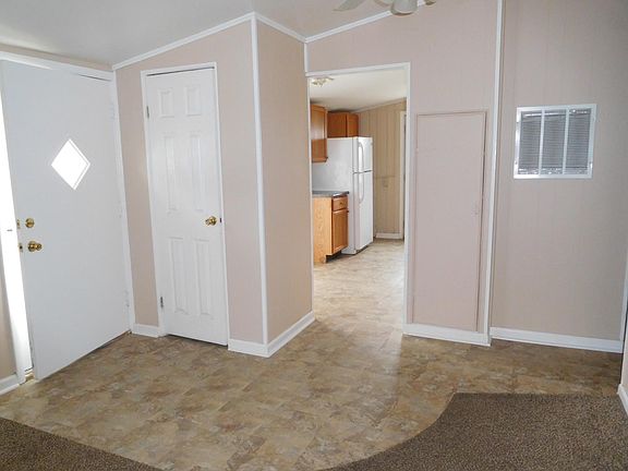 3rd image of 1307 Manchester Dr