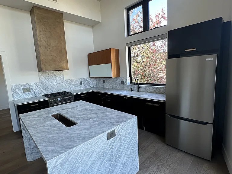 245 Higuera St #210 — Photo 7