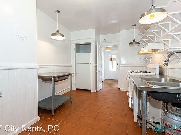 3rd image of 12 28th St #A