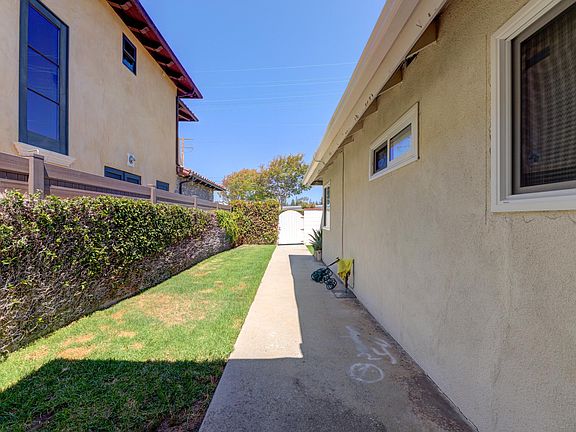 5th image of 824 Knob Hill Ave
