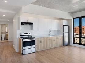 2 Mount Hope Pl, Bronx, NY