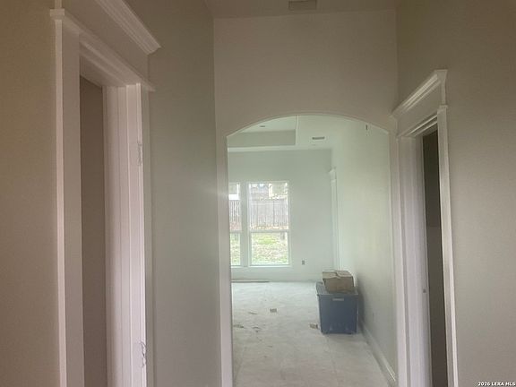 5th image of 1551 MARYVILLE LOOP