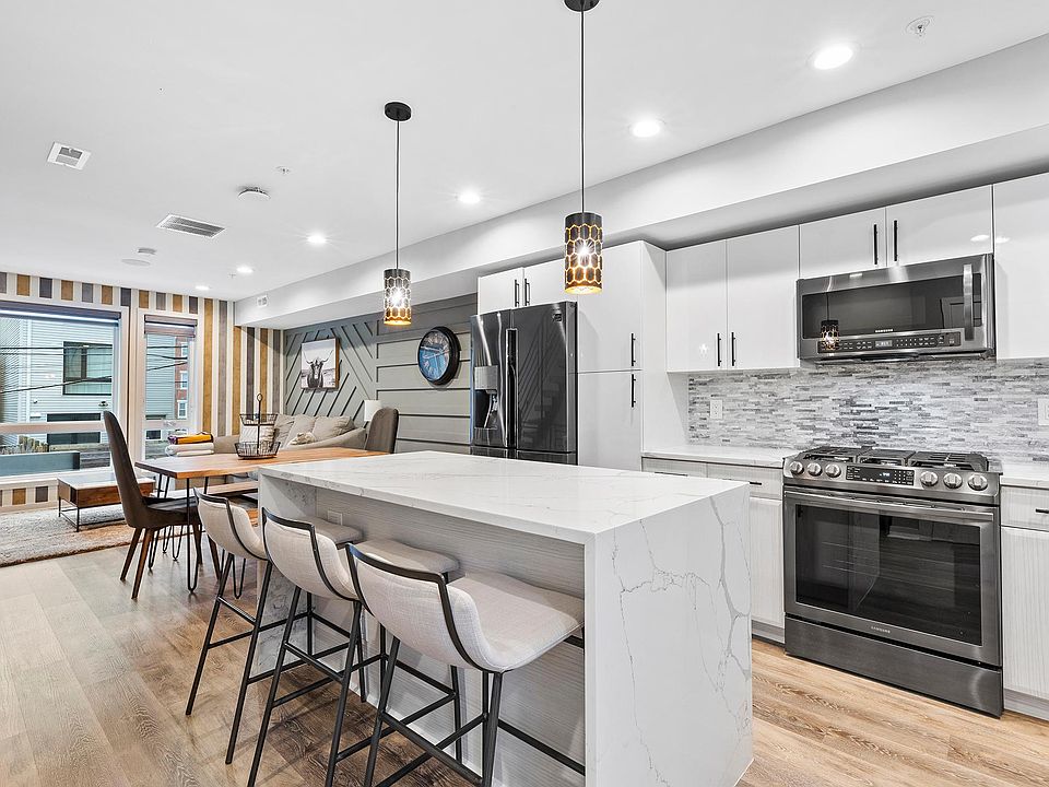 1st image of 815 Perkiomen St #15