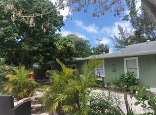 640 Broadway St #A, Longboat Key, FL 34228