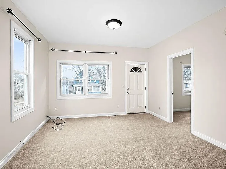 609 8th Ave #1 — Photo 12