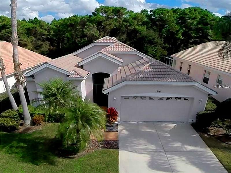 1st image of 1916 Wyndham Dr