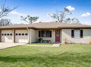 314 David St, Bridge City, TX 77611
