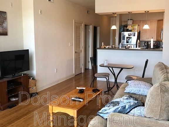 5th image of 1333 W Broad St APT 410