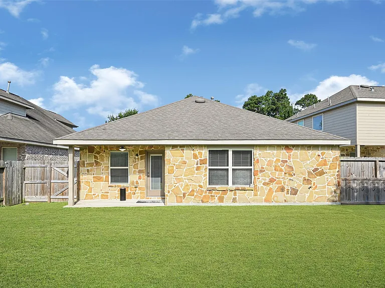 16622 Lake Prince Ln — Photo 19