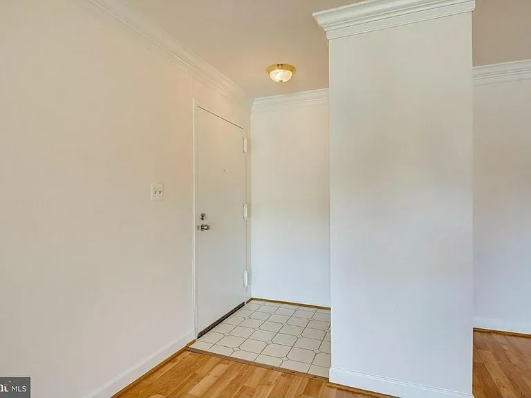 545 Florida Ave — Photo 28