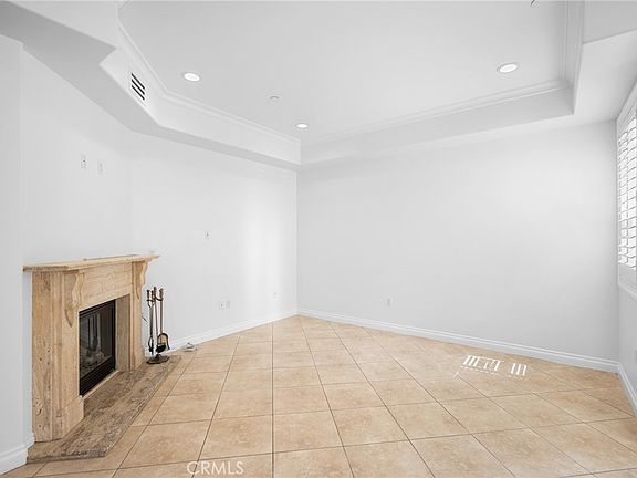 5th image of 430 W Wilson Ave Unit 116