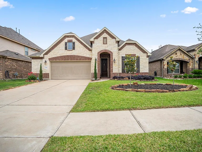 22310 Taren Ct — Photo 42