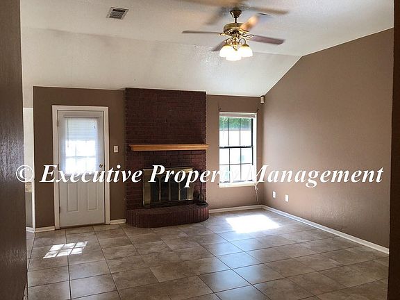 2nd image of 110 Campfire Cir