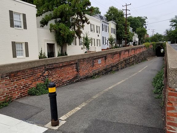 5th image of 321 Wilkes St #Ce8074347