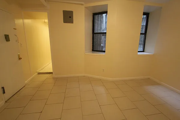 Rented by Bohemia Realty Group | media 12