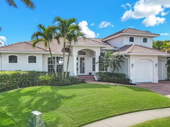 316 Waterleaf Ct, Marco Island, FL 34145