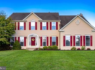 12 Longwood Ln, Columbus, NJ 08022