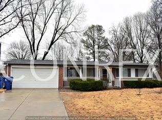 6 Mustang Ct, Florissant, MO 63033