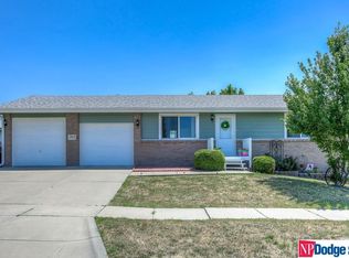 1860 NW 58th St, Lincoln, NE 68528