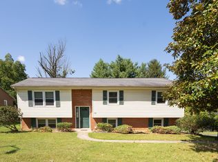 512 Williamsburg Rd, Frankfort, KY 40601