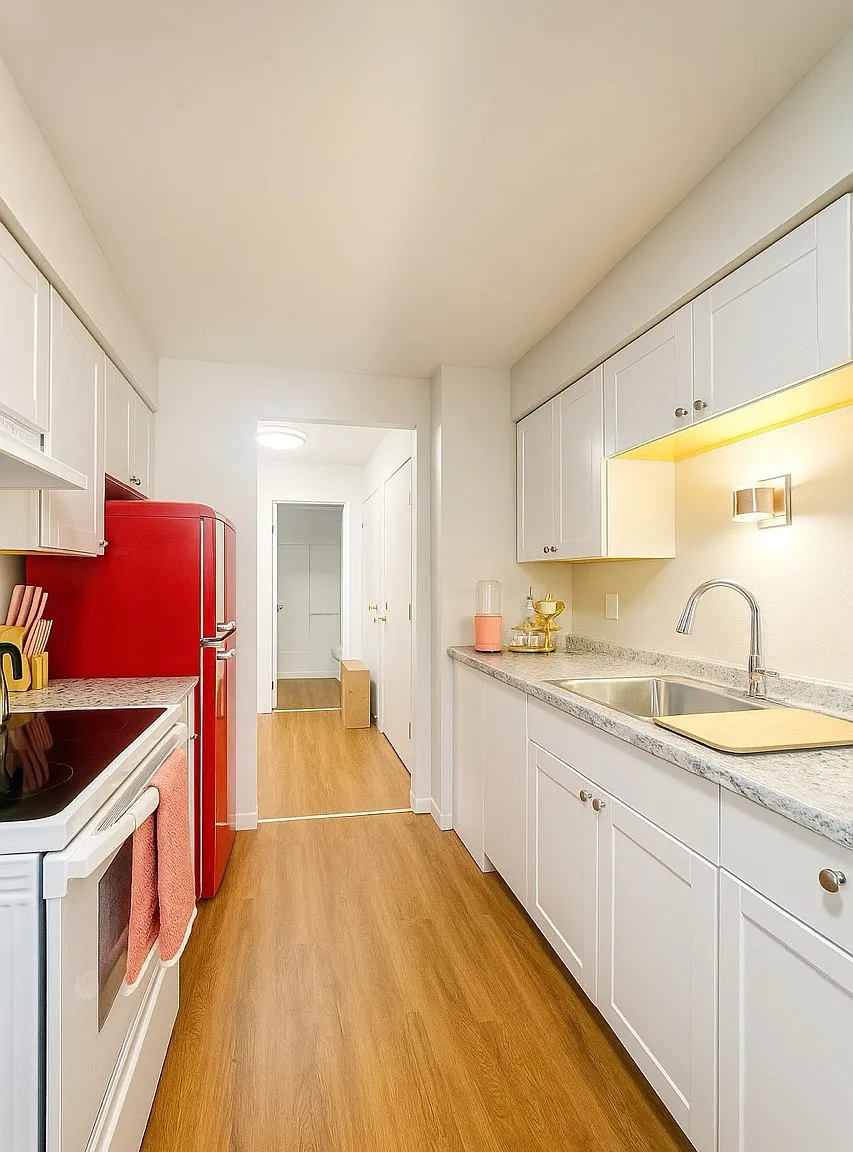 3200 Indiana St — Photo 1