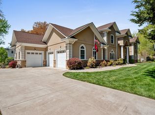 6000 Edgewood Ln, Alexandria, VA 22310