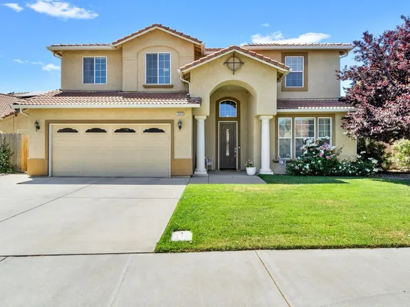 1025 Leisure Dr, Lemoore, CA 93245