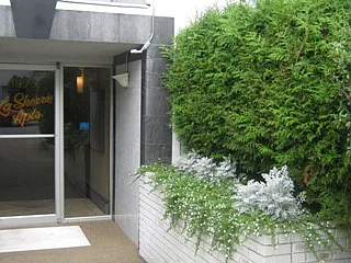 La Sherrie Apts — Photo 4
