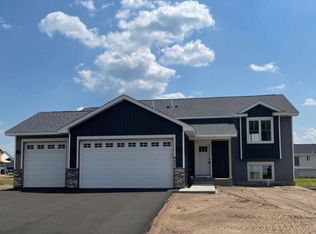 419 Eagle St NW, Isanti, MN 55040