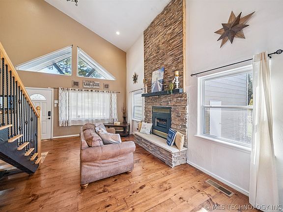 4th image of 121856 S 4170th Rd