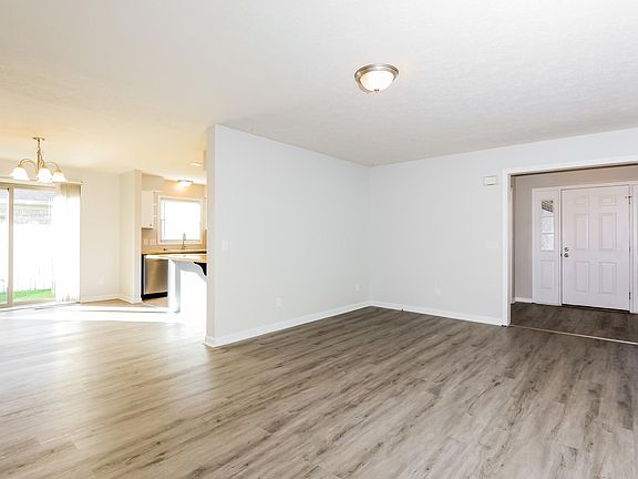 5th image of 5335 Villa Ct