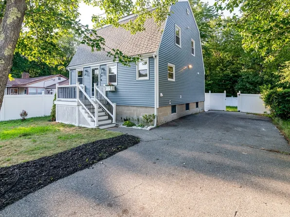 31 Teed Rd, Holbrook, MA 02343