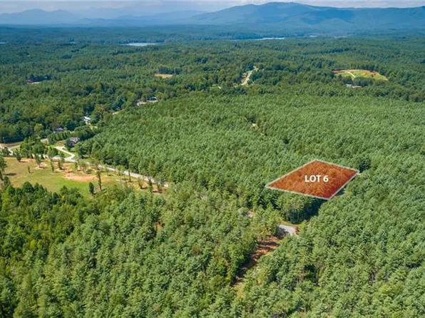 1017 Sale Dr, Morganton, NC 28655