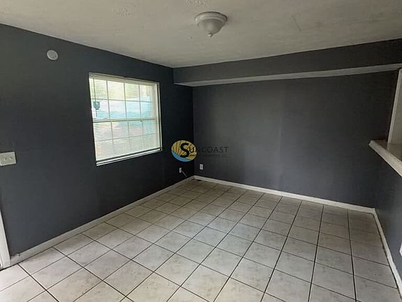 4th image of 3620 Effee St