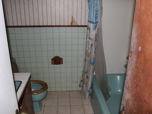 5th image of 728 Ball Ave