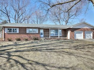 401 S Washington St, Sidney, IL 61877