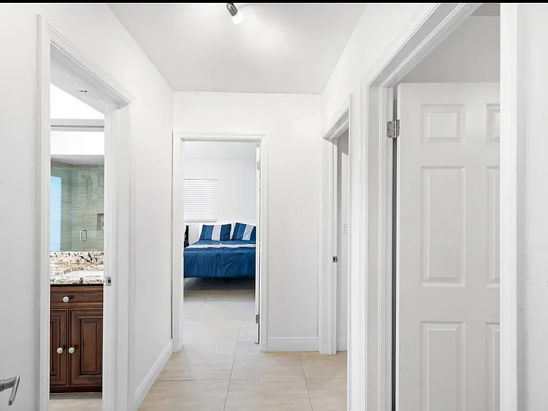 5921 SW 17th Ct #59212 — Photo 21