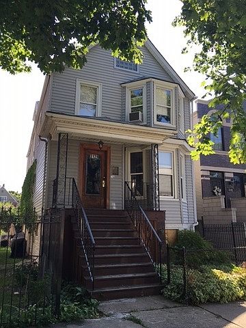 1st image of 3129 N Richmond St #1