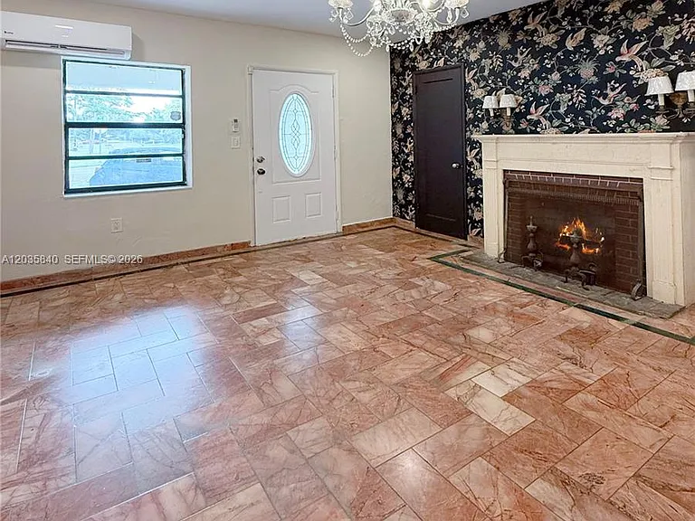 3390 SW 75th Ave — Photo 4