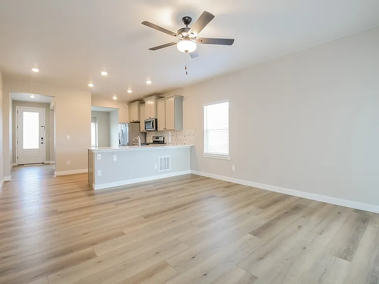 9462 Truckee Ct — Photo 5