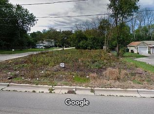 35936 N Green Bay Rd, Waukegan, IL 60085