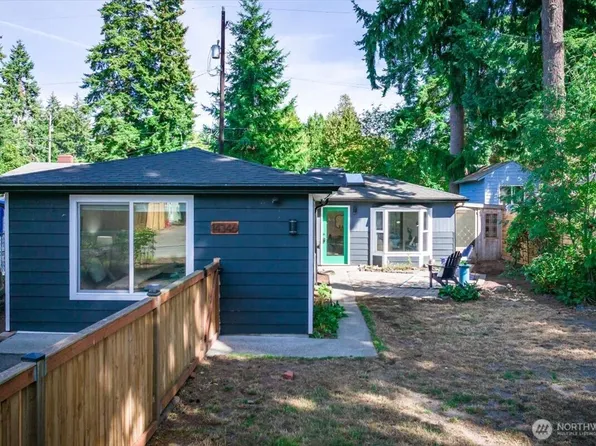 14346 Interlake Avenue N, Seattle, WA 98133